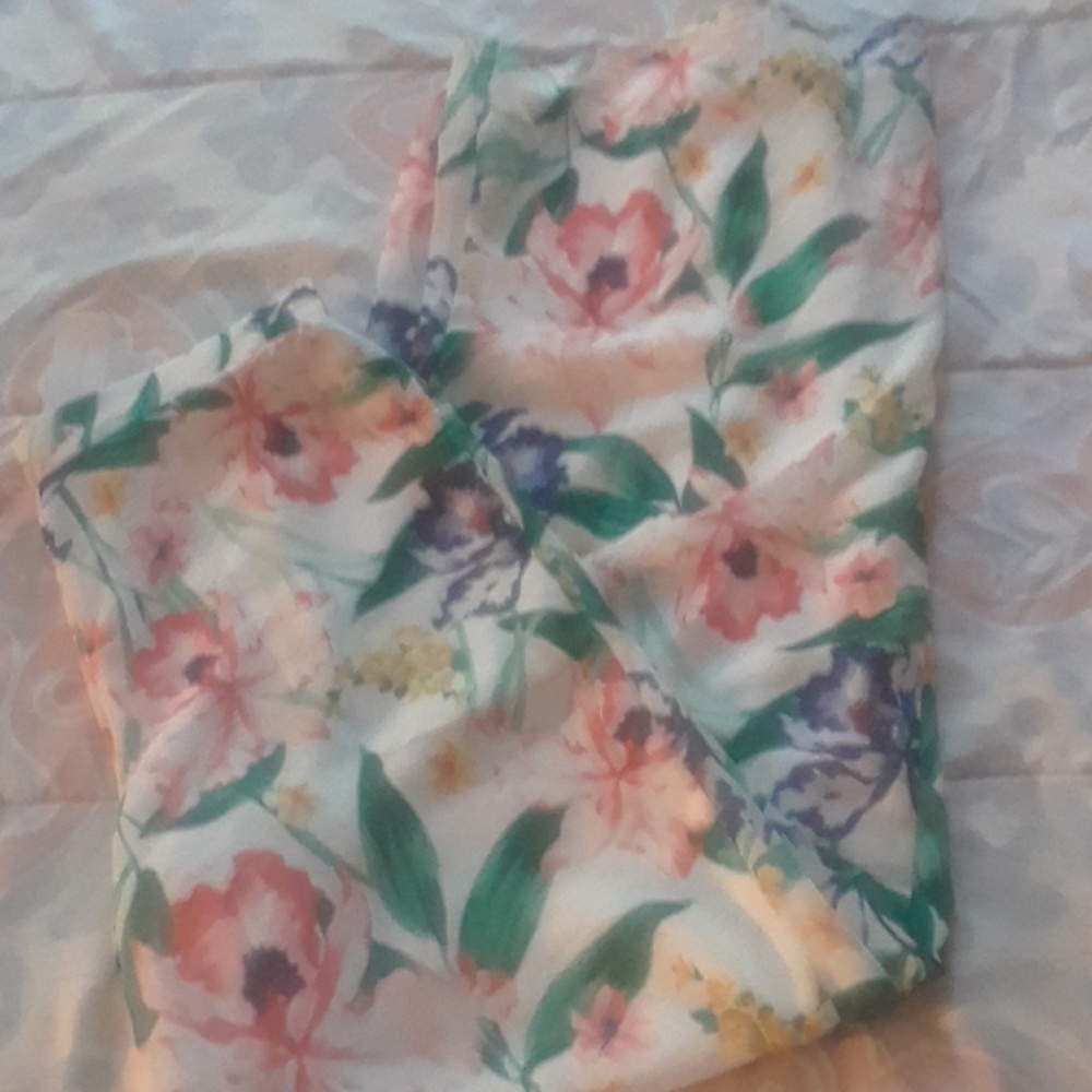 XS NWT Floral New York & Co pants